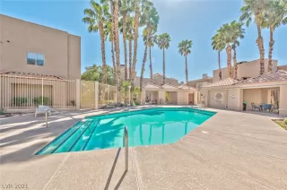 Photo #1: 2287976 Listing