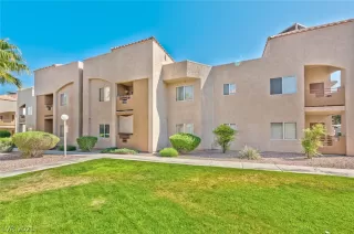 Photo #2: 2287976 Listing