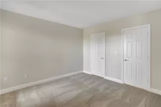 Photo #4: 2287977 Listing