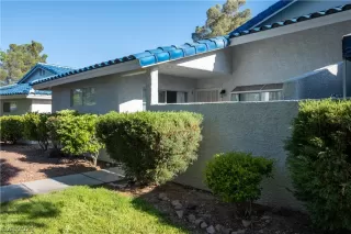 Photo #1: 2287990 Listing