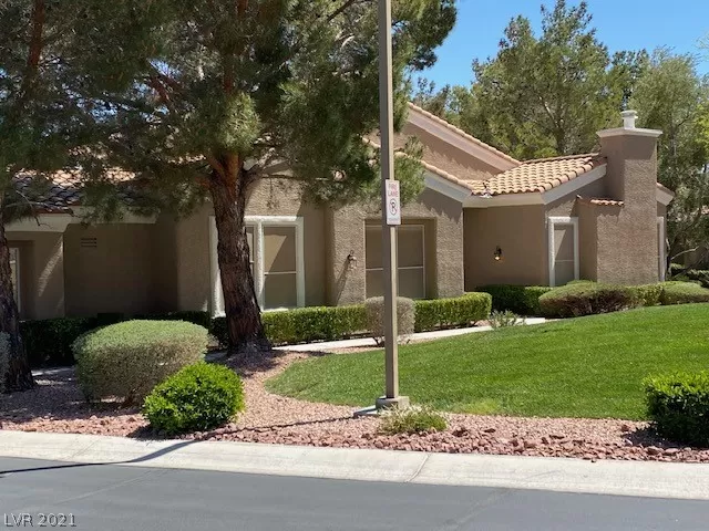 MLS: 2288005 Condo For Sale