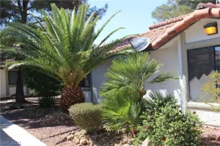 Photo #2: 2288031 Listing