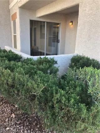 Photo #3: 2288037 Listing 