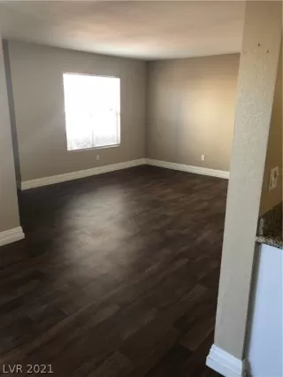 Photo #5: 2288037 Listing 