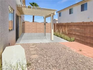 Photo #3: 2288054 Listing 