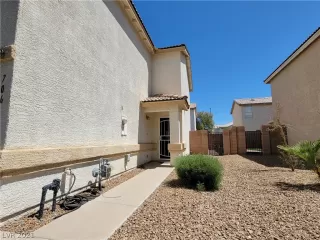 Photo #6: 2288054 Listing 