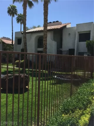 Photo #1: 2288057 Listing