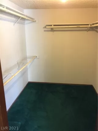 Photo #4: 2288057 Listing