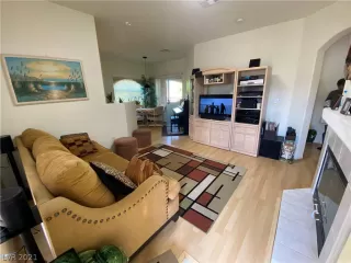 Photo #3: 2288080 Listing 