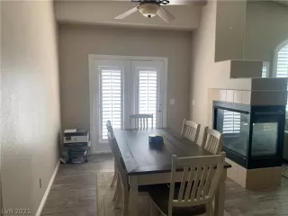 Photo #4: 2288092 Listing