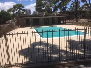 Photo #1: 2288094 Listing