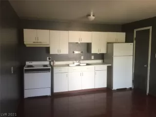 Photo #5: 2288094 Listing