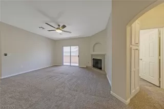 Photo #5: 2288109 Listing