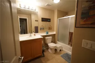 Photo #3: 2288116 Listing 