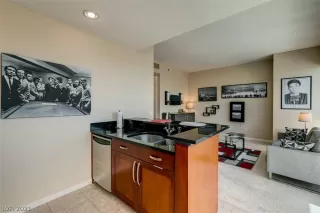 Photo #3: 2288134 Listing 