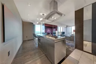 Photo #6: 2288156 Listing