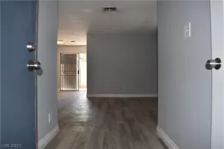 Photo #3: 2288183 Listing 