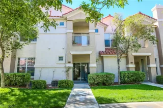 Photo #1: 2288188 Listing 