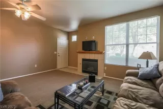 Photo #6: 2288188 Listing 