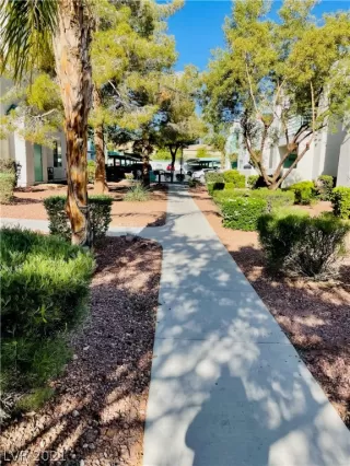 Photo #2: 2288230 Listing