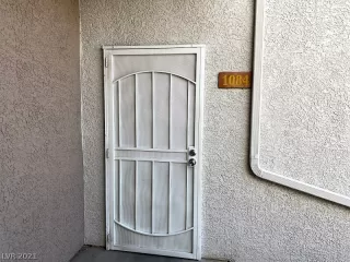 Photo #2: 2288259 Listing