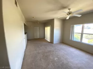 Photo #3: 2288259 Listing