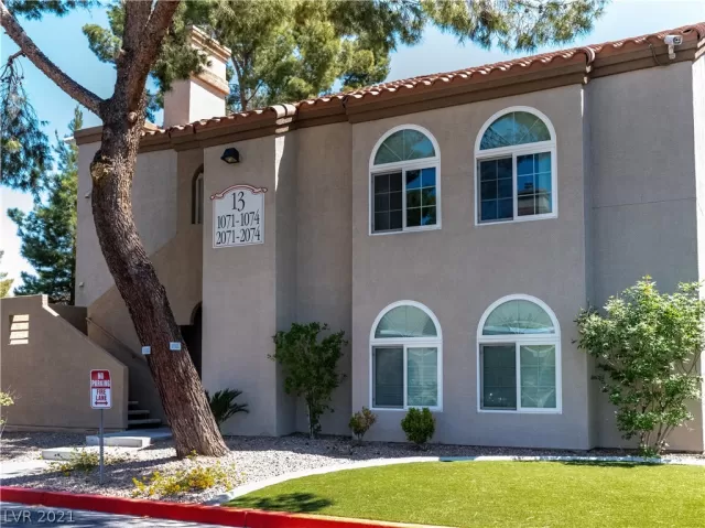 MLS: 2288262 Condo For Sale