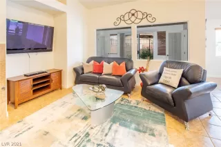 Photo #6: 2288269 Listing 