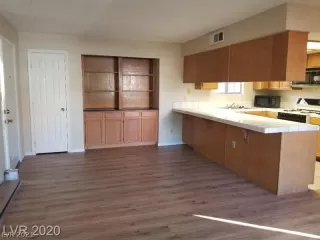 Photo #1: 2288287 Listing