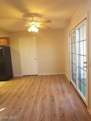 Photo #5: 2288287 Listing