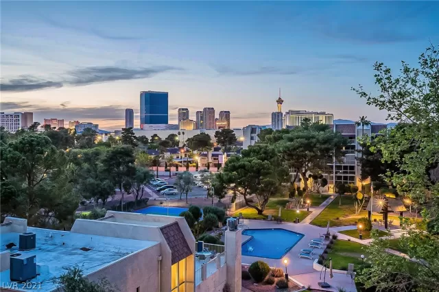 MLS: 2288290 Condo For Sale