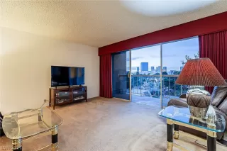 Photo #6: 2288290 Listing