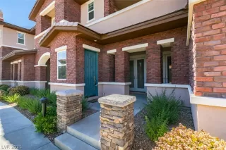 Photo #1: 2288296 Listing 