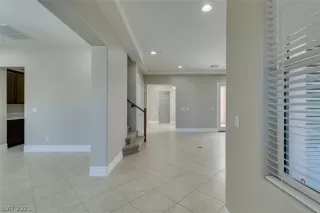 Photo #2: 2288296 Listing 