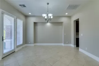 Photo #3: 2288296 Listing 