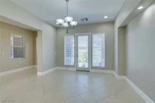 Photo #5: 2288296 Listing 