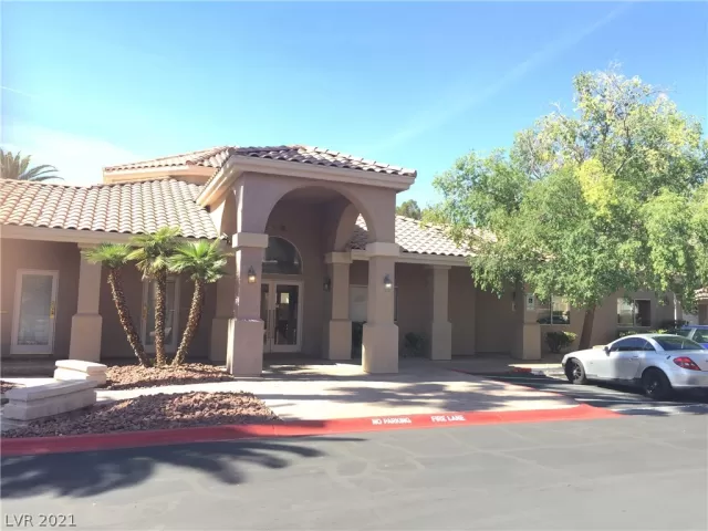 MLS: 2288306 Condo For Sale