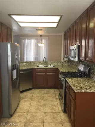 Photo #5: 2288306 Listing 