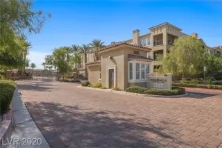 Photo #1: 2288309 Listing 