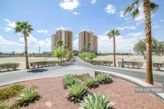 Photo #1: 2288348 Listing