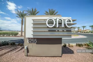 Photo #2: 2288348 Listing