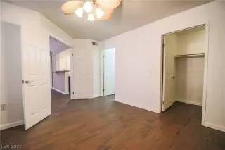 Photo #3: 2288436 Listing 