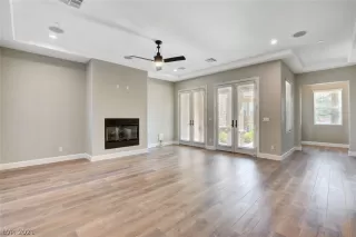 Photo #2: 2288439 Listing 