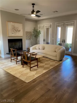 Photo #3: 2288439 Listing 