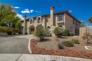 Photo #2: 2288457 Listing