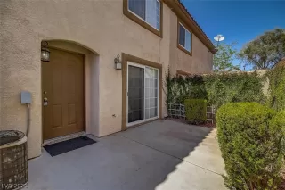 Photo #4: 2288457 Listing