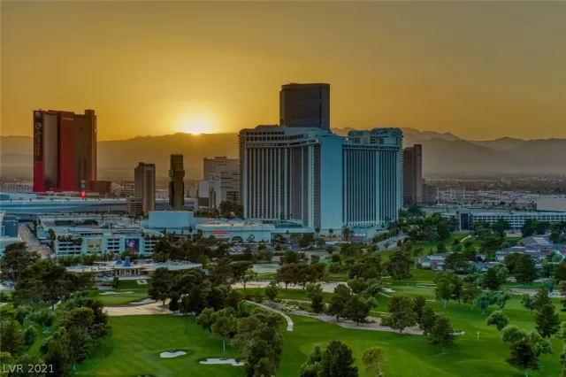 MLS: 2288468 Condo For Sale