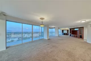 Photo #6: 2288468 Listing