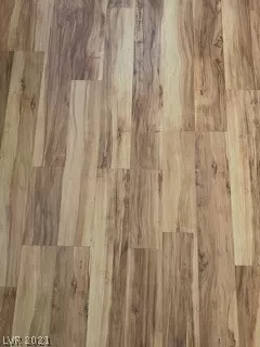 Photo #4: 2288475 Listing