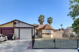 Photo #1: 2288532 Listing